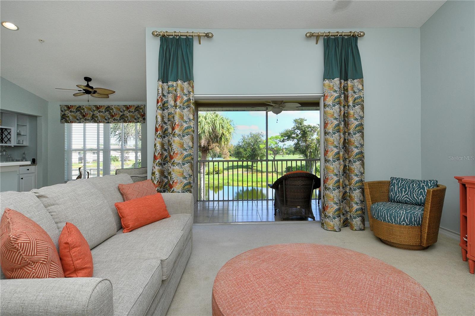 HERITAGE OAKS GOLF & COUNTRY CLUB - Residential