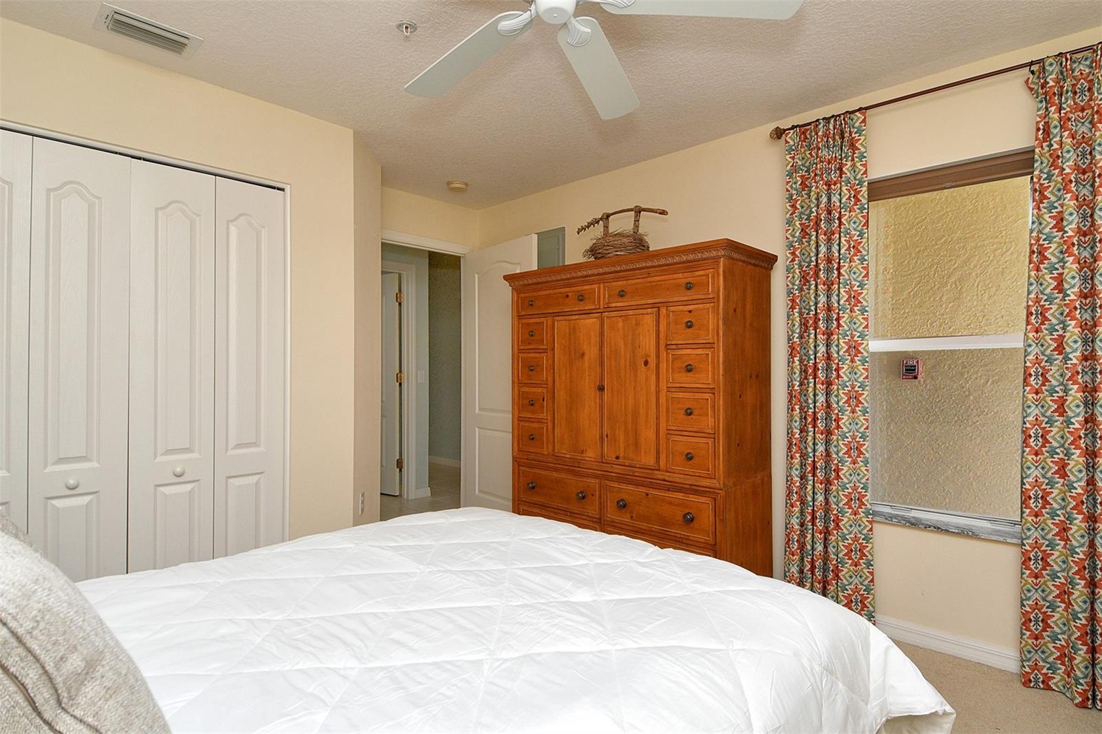 HERITAGE OAKS GOLF & COUNTRY CLUB - Residential