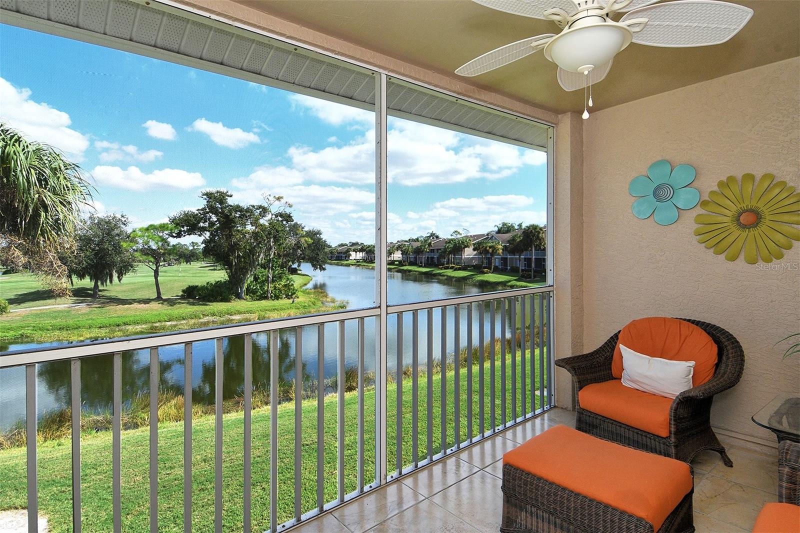 HERITAGE OAKS GOLF & COUNTRY CLUB - Residential