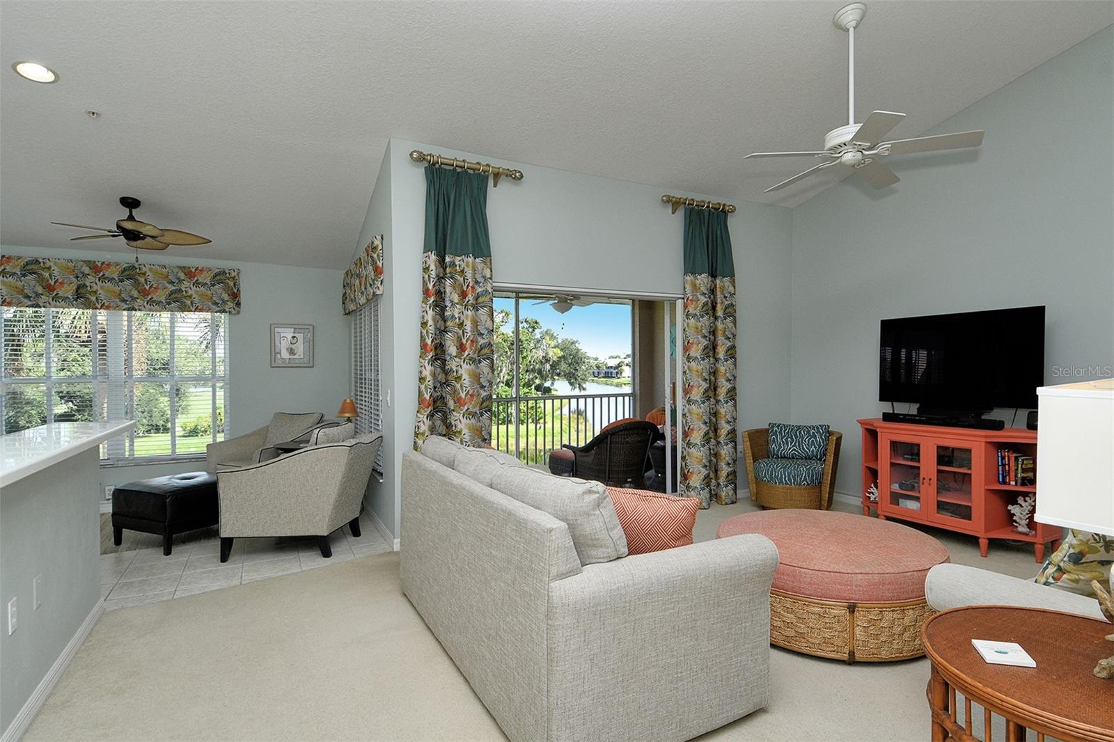 HERITAGE OAKS GOLF & COUNTRY CLUB - Residential