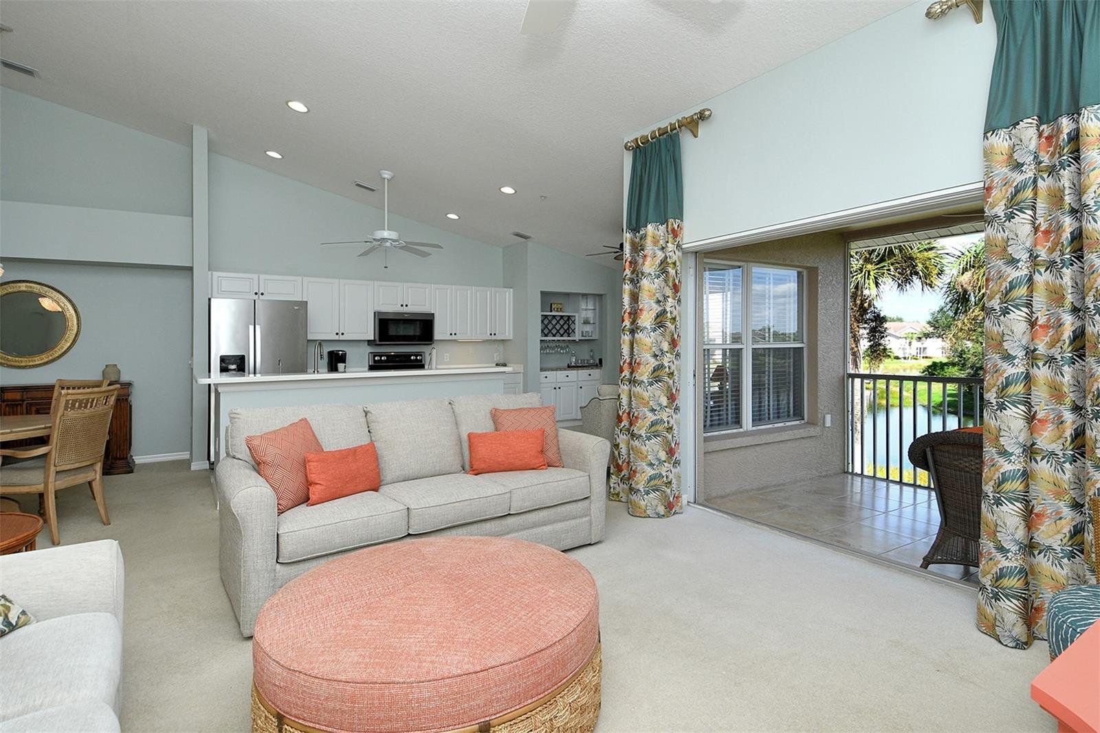 HERITAGE OAKS GOLF & COUNTRY CLUB - Residential