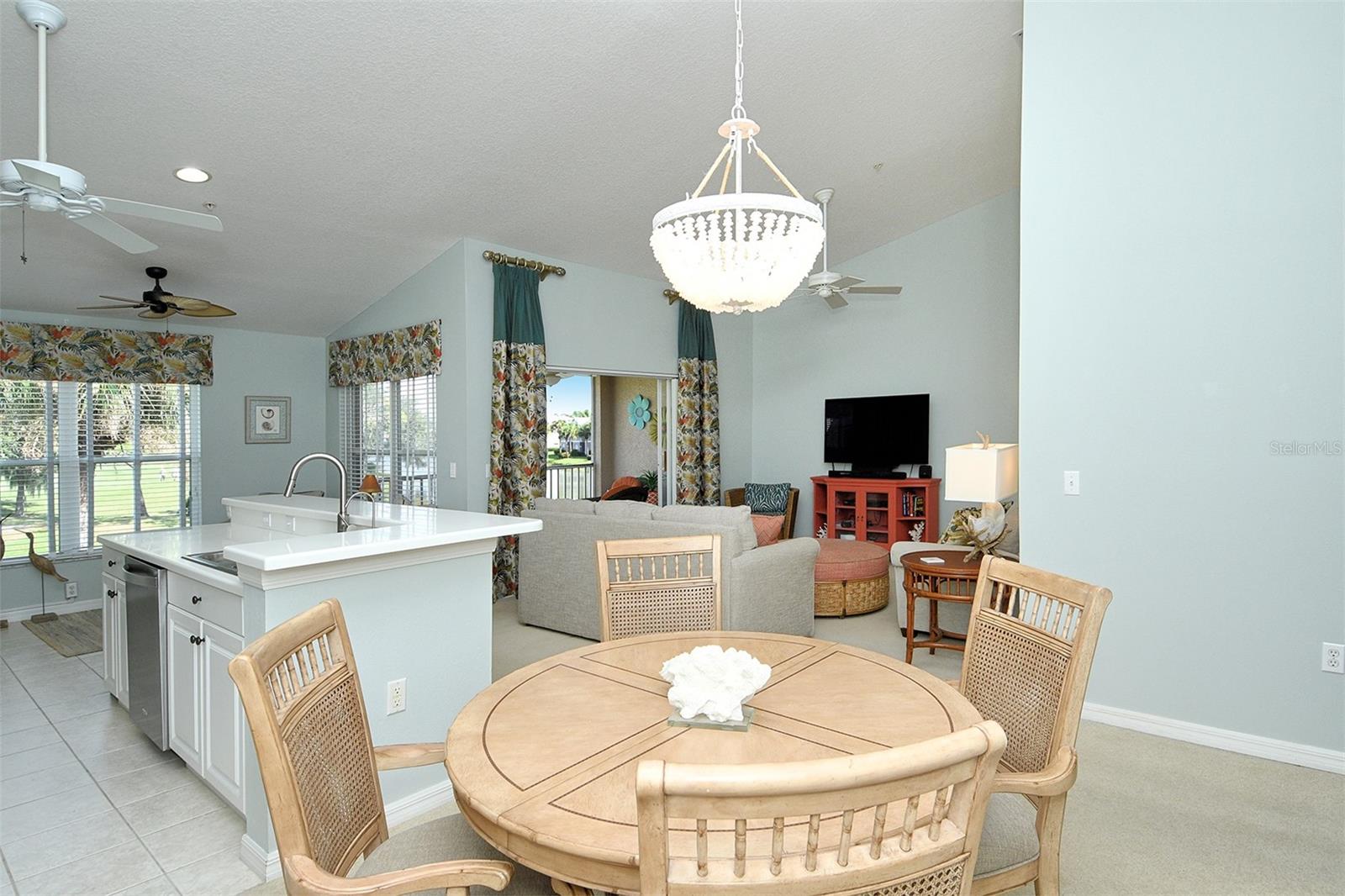 HERITAGE OAKS GOLF & COUNTRY CLUB - Residential