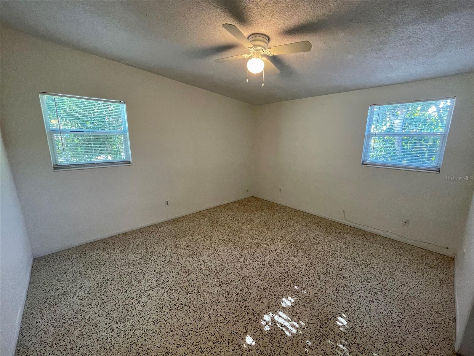 BAYSHORE GARDENS SEC 13 - Residential Lease