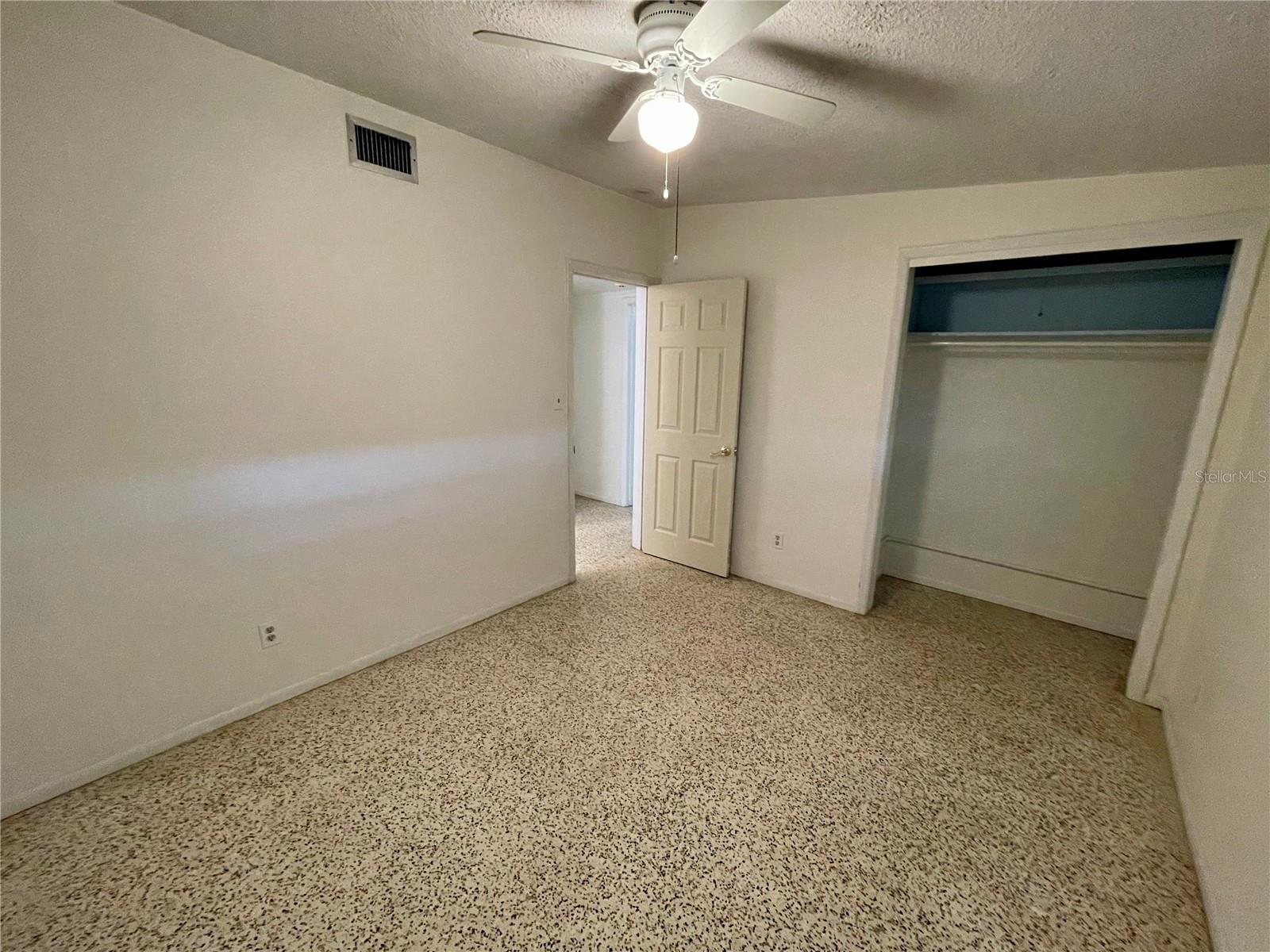 BAYSHORE GARDENS SEC 13 - Residential Lease