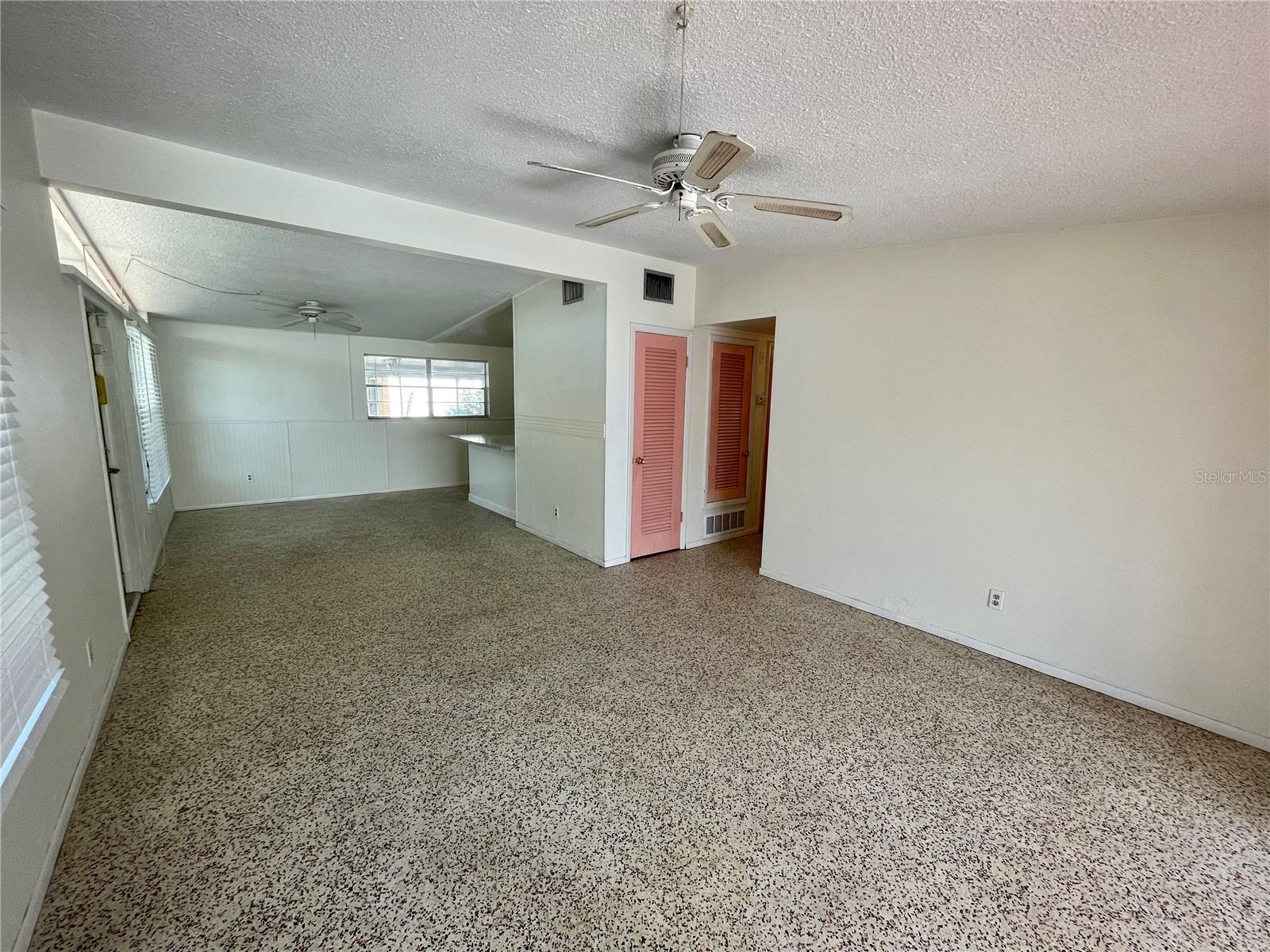 BAYSHORE GARDENS SEC 13 - Residential Lease