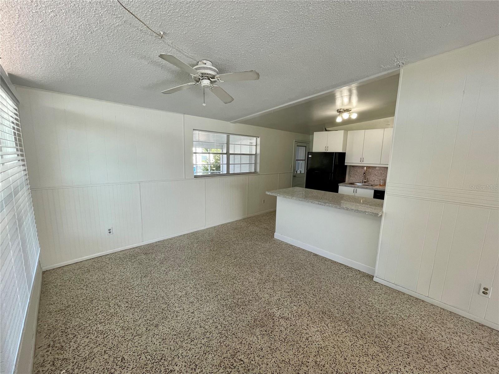 BAYSHORE GARDENS SEC 13 - Residential Lease