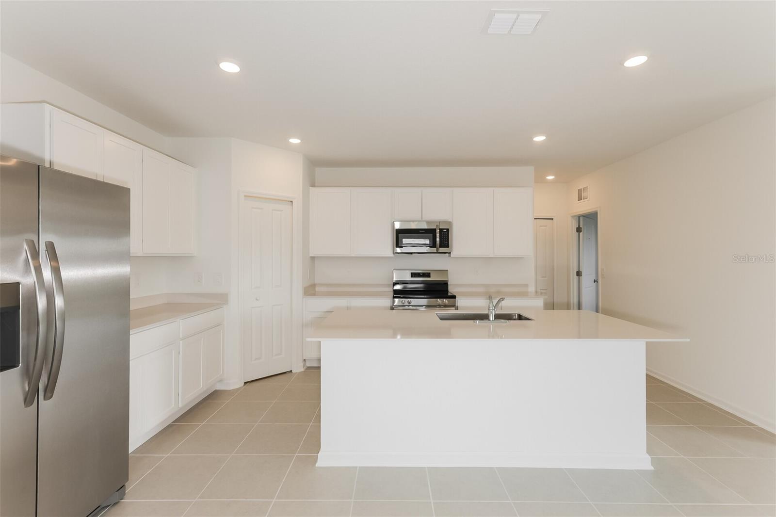 HUNT CLUB/LK WALES PH 1 - Residential Lease