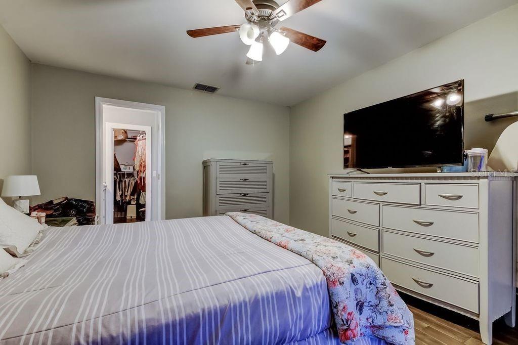 EAGLES GLEN CONDO - Residential