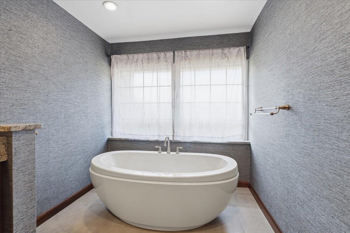 BARRINGTON OAKS WEST - Residential