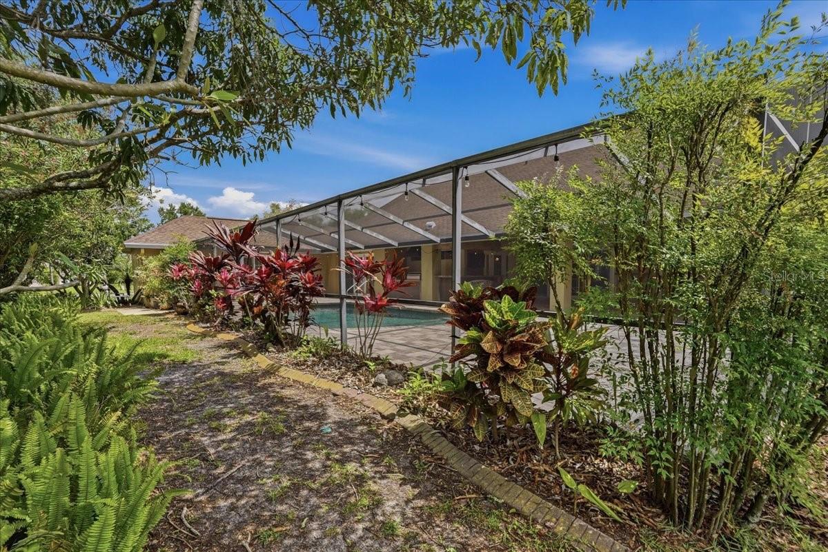 BARRINGTON OAKS WEST - Residential