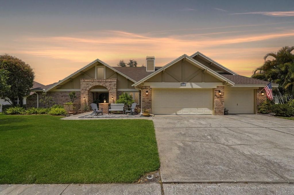 Photo of 325 Sheffield Circle W, Palm Harbor, FL 34683 (MLS # TB8498858)