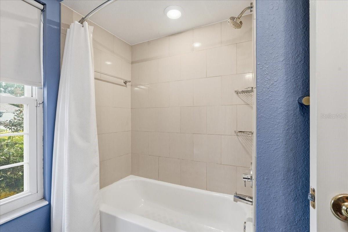 BARRINGTON OAKS WEST - Residential