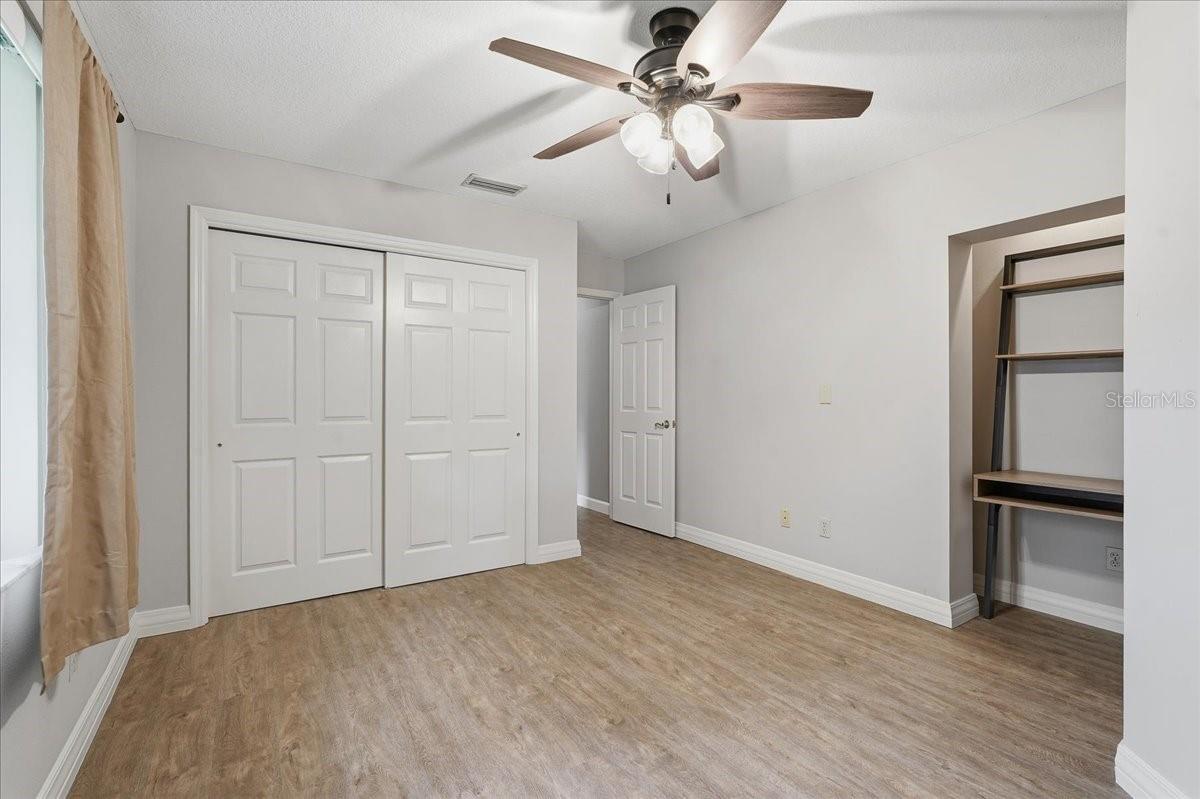 BARRINGTON OAKS WEST - Residential