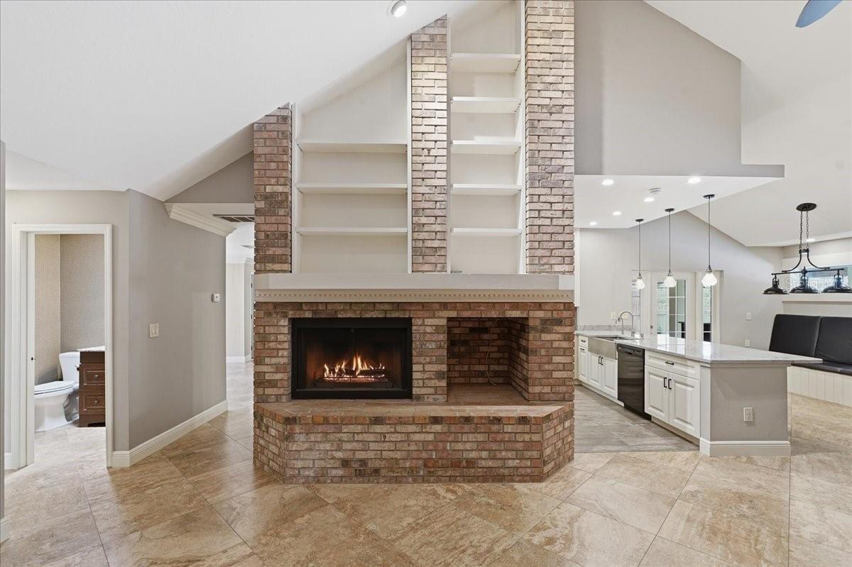 BARRINGTON OAKS WEST - Residential