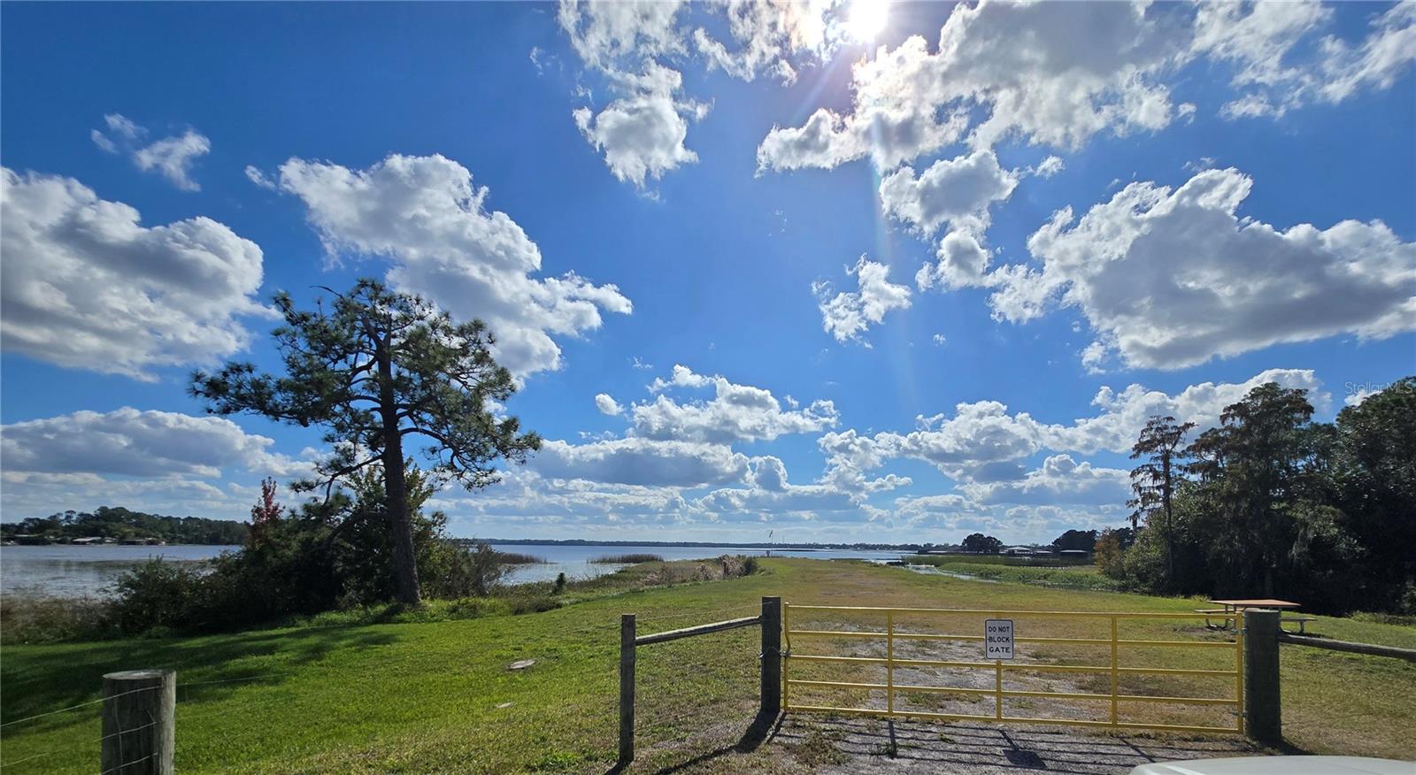 PINE GROVE PARK - Residential