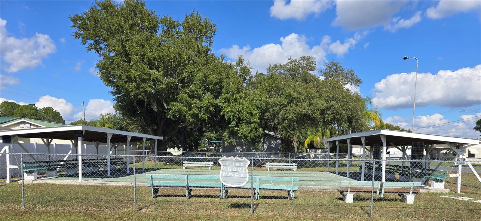 PINE GROVE PARK - Residential