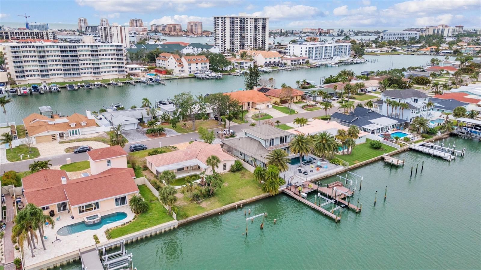 ISLAND ESTATES OF CLEARWATER - Residential