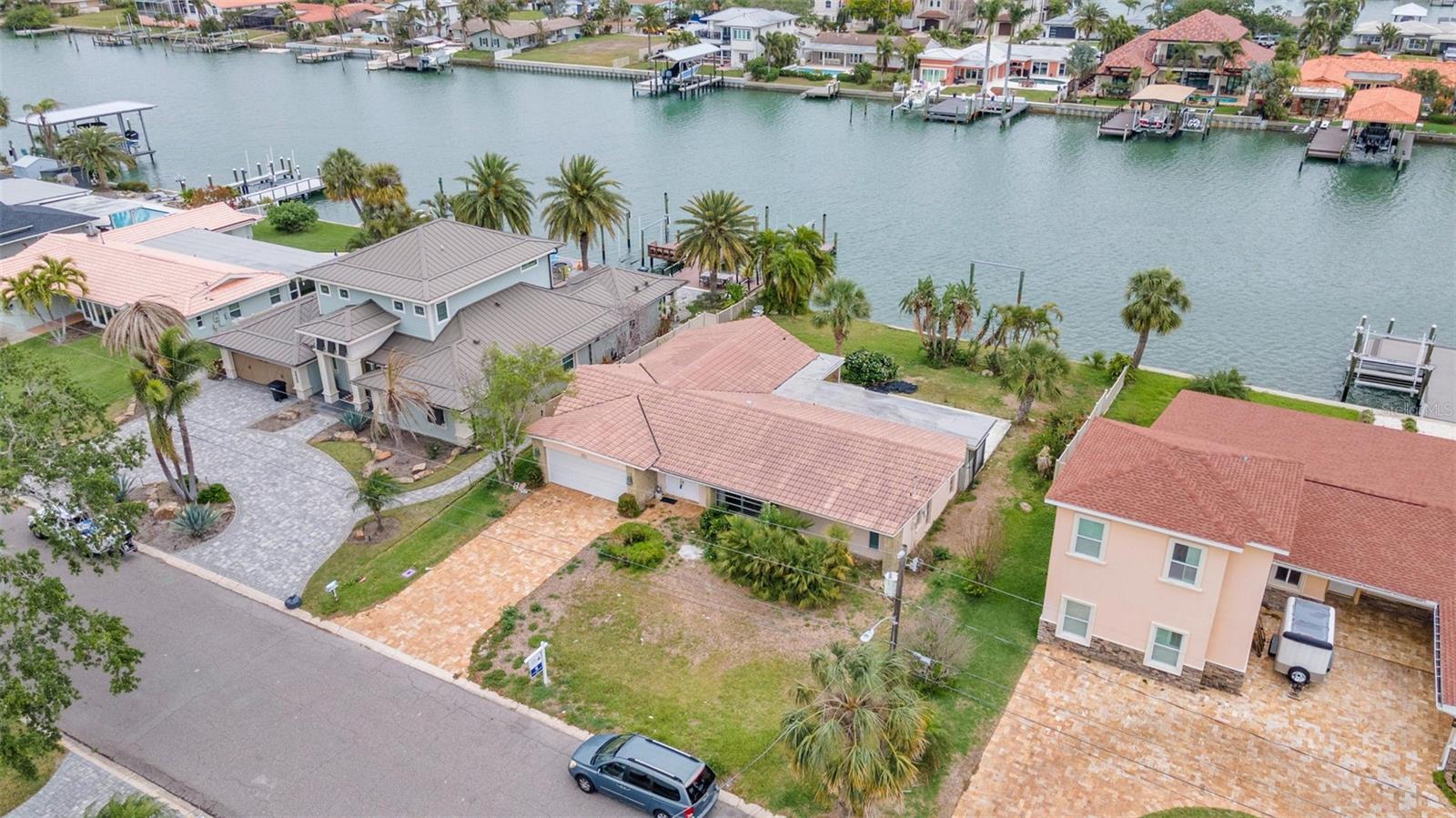 ISLAND ESTATES OF CLEARWATER - Residential