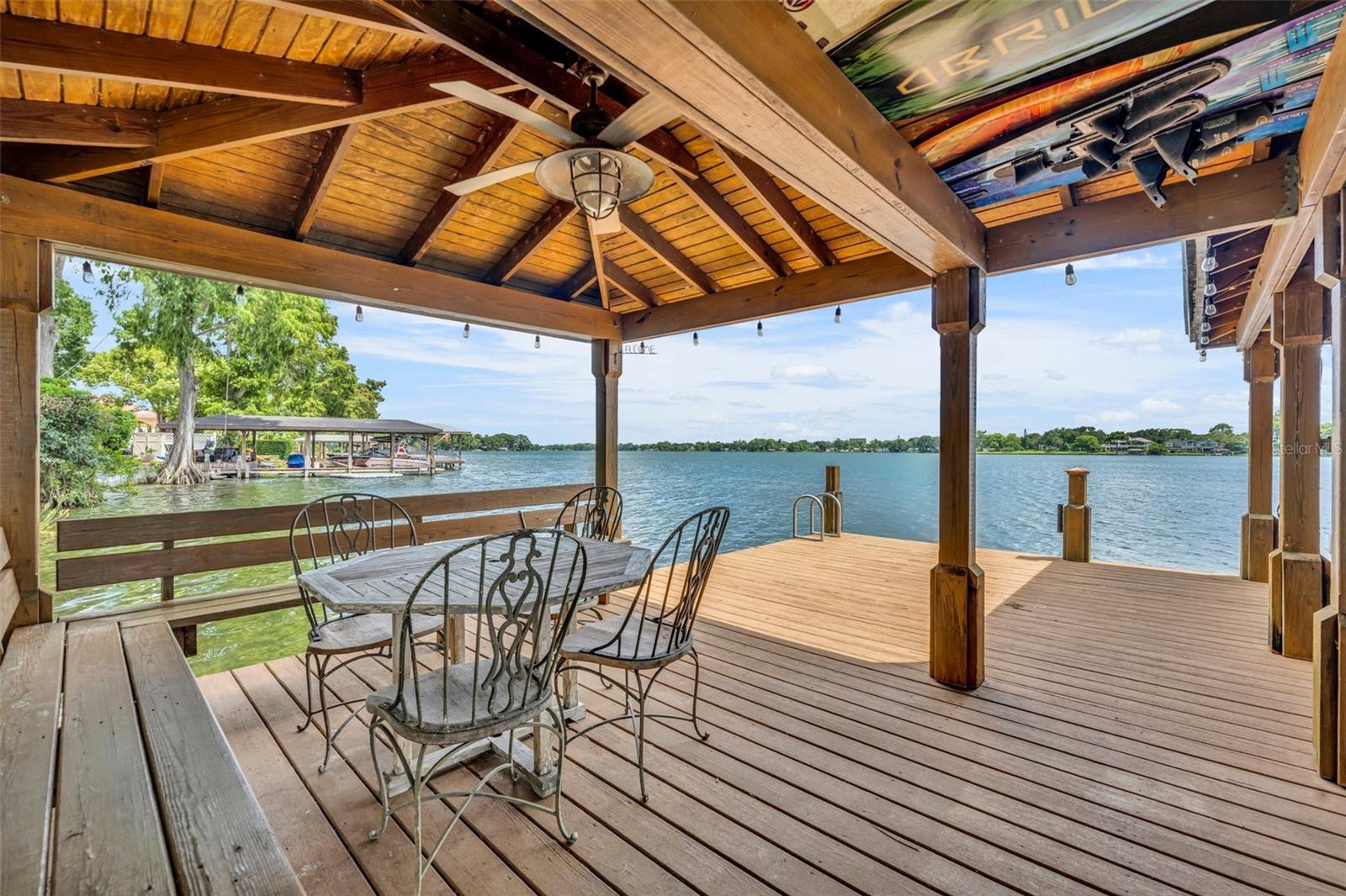 279 RIPPLING LANE