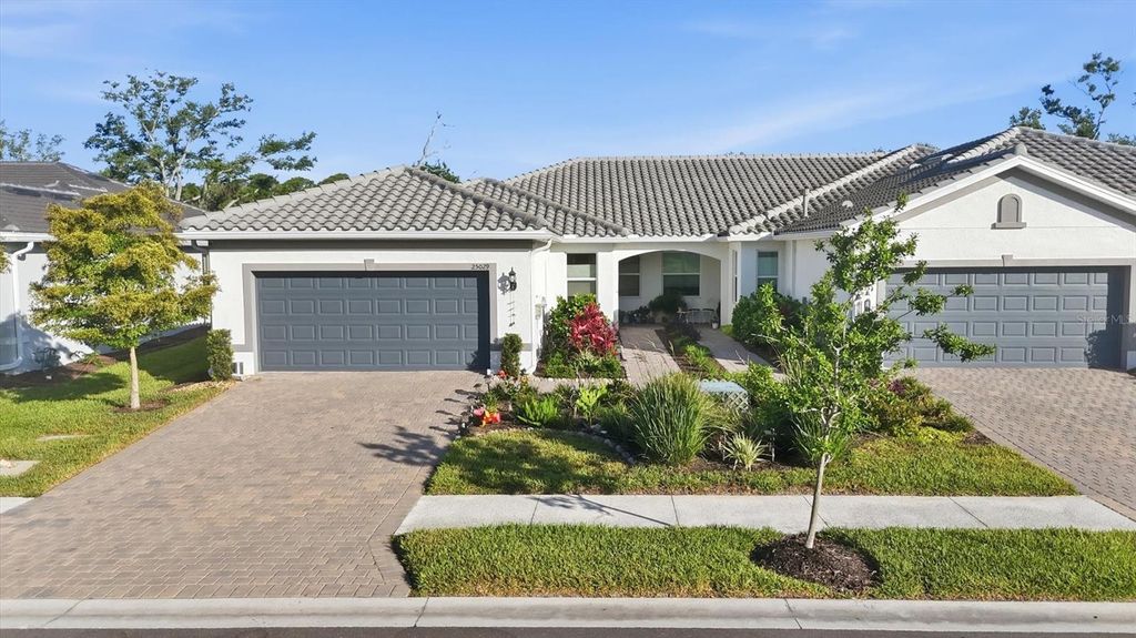 Photo of 25029 Pearl Lake Circle, Englewood, FL 34223 (MLS # C7525372)