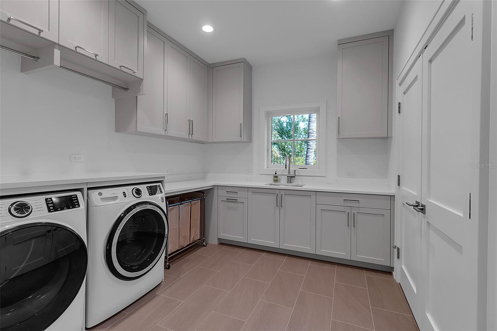 PRIME SUB - Residential