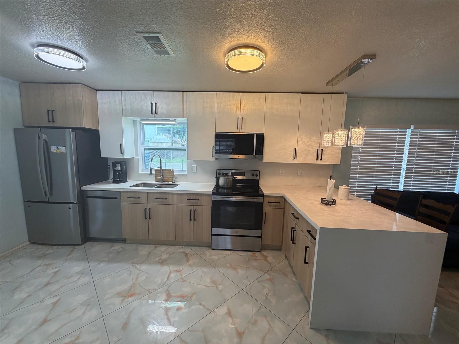 10909 W ELBOW DRIVE