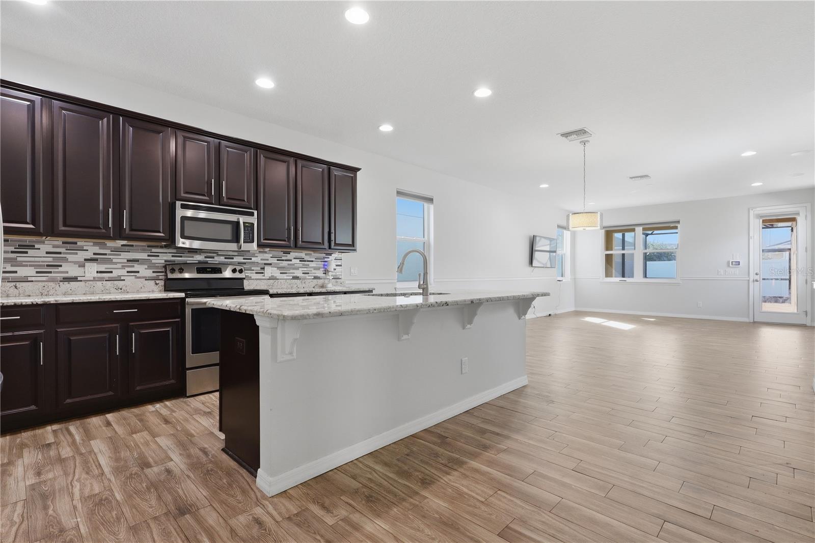 NEW RIVER LAKES PHASE 01 - Residential