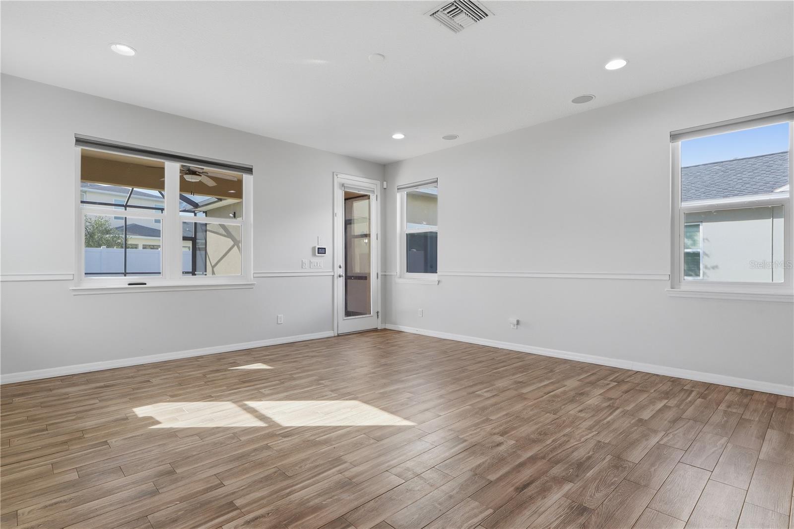 NEW RIVER LAKES PHASE 01 - Residential
