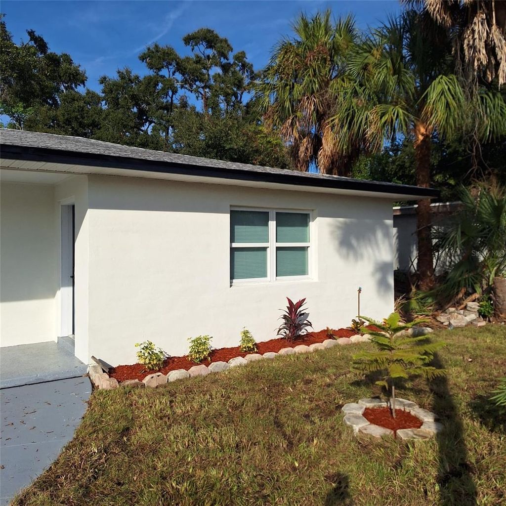 Photo of 4819 21st Avenue S, St Petersburg, FL 33711 (MLS # TB8450932)