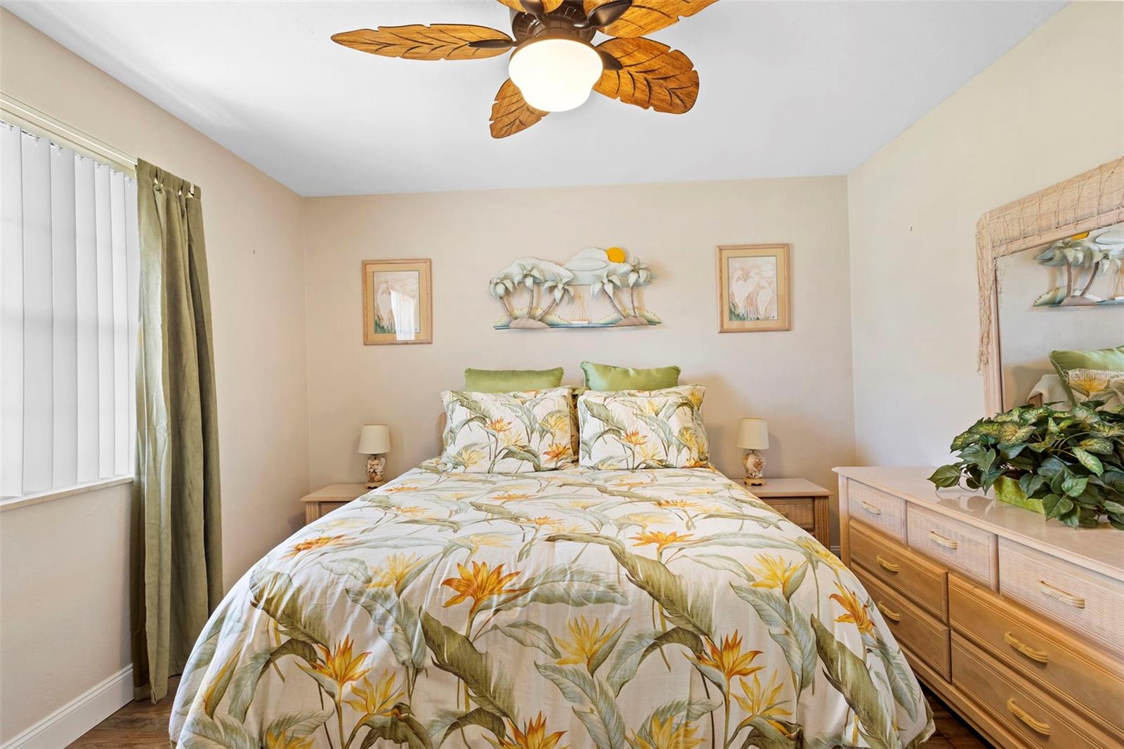 JUNGLE DEN VILLAS PH 03 CONDO - Residential