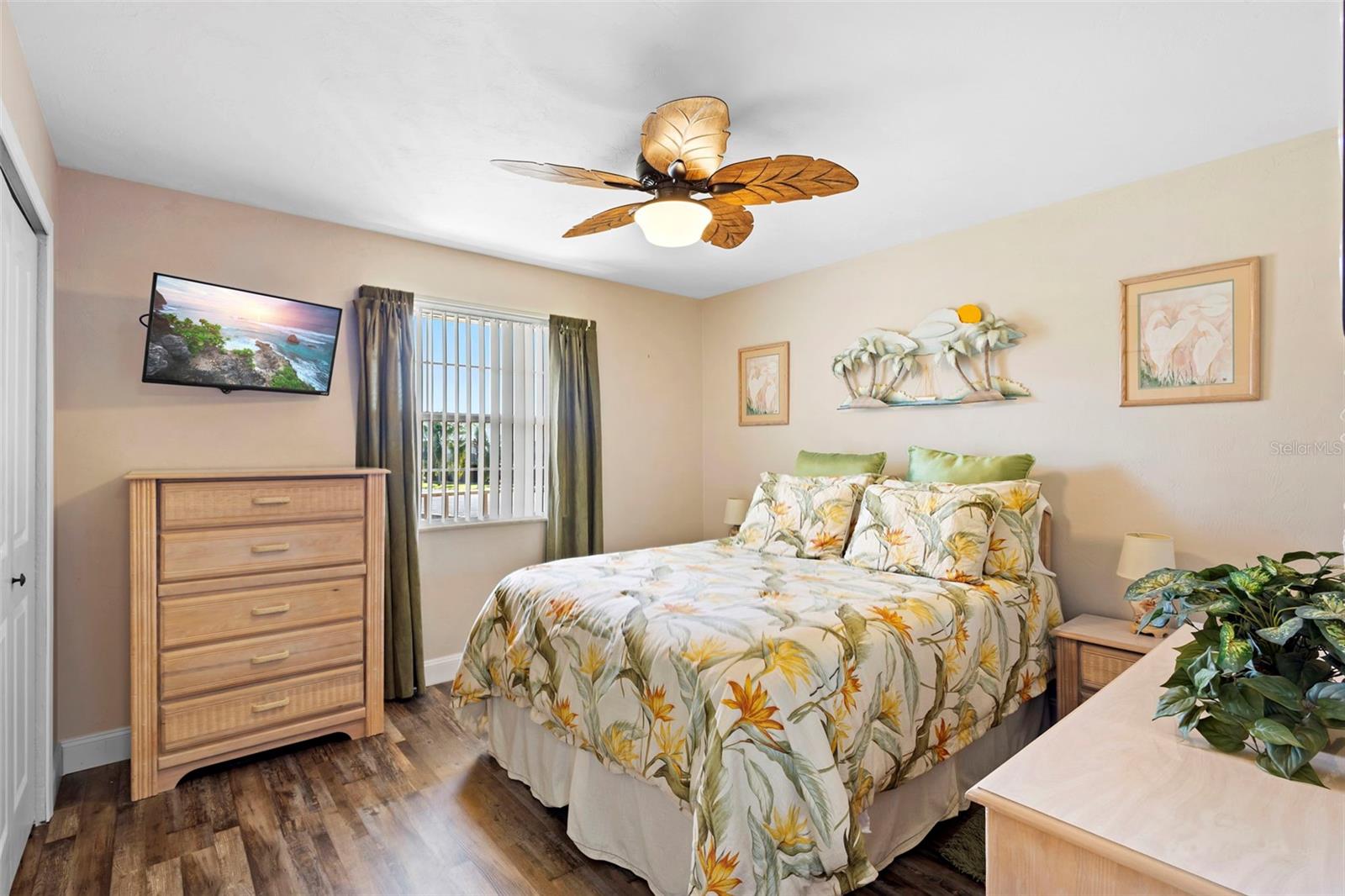 JUNGLE DEN VILLAS PH 03 CONDO - Residential