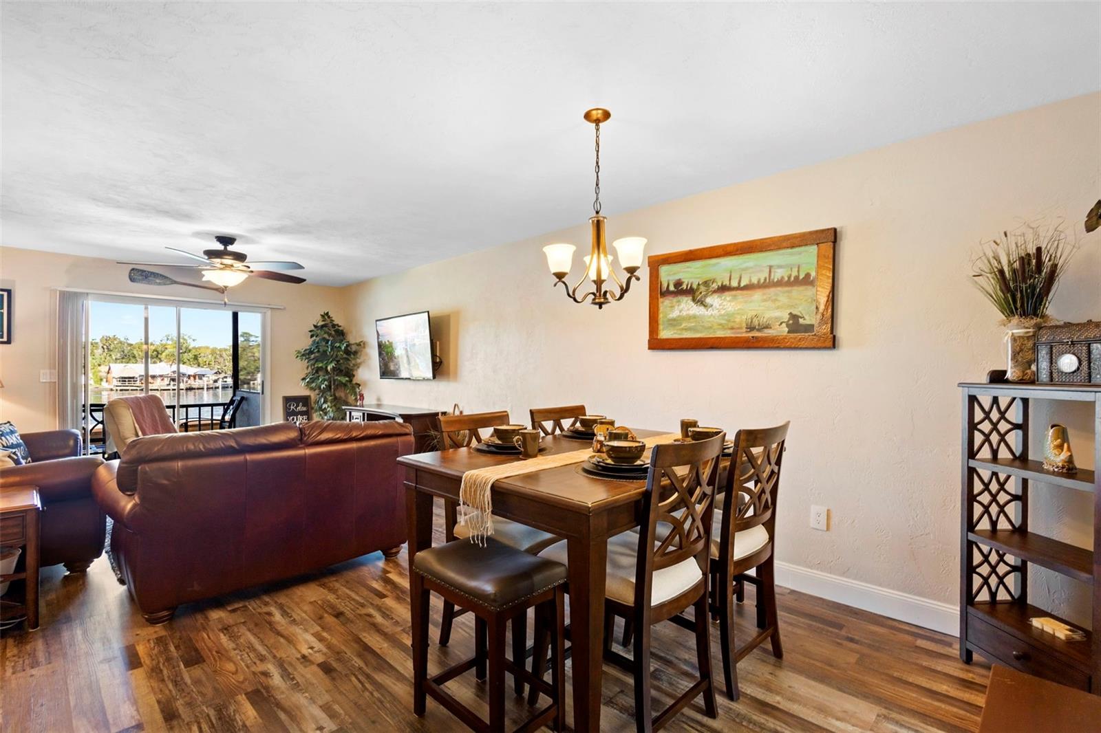 JUNGLE DEN VILLAS PH 03 CONDO - Residential