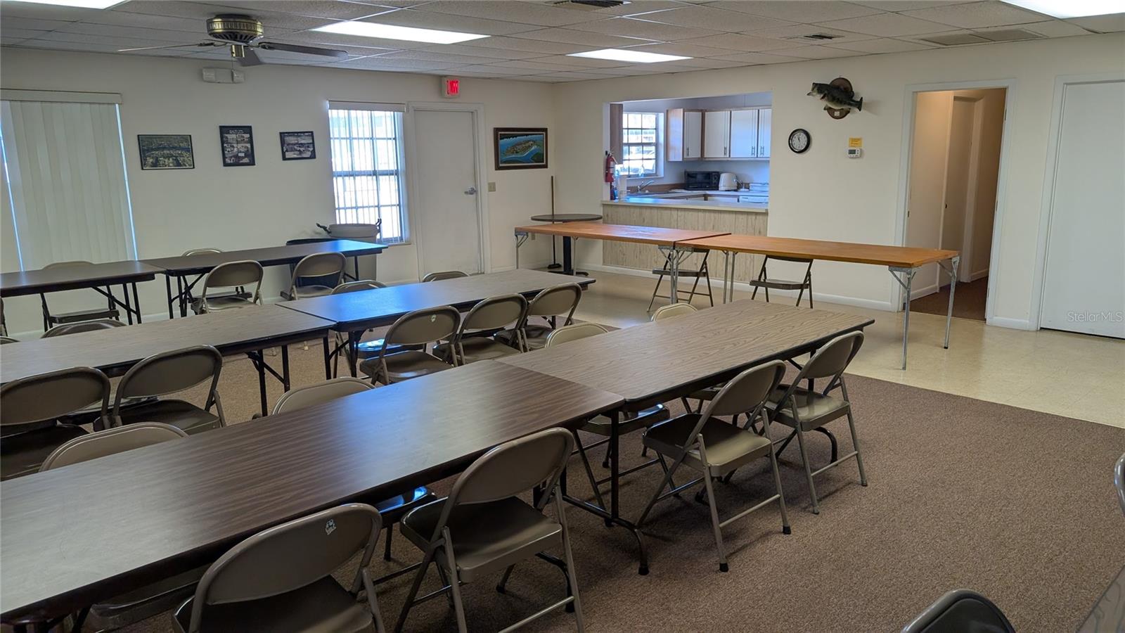 JUNGLE DEN VILLAS PH 03 CONDO - Residential