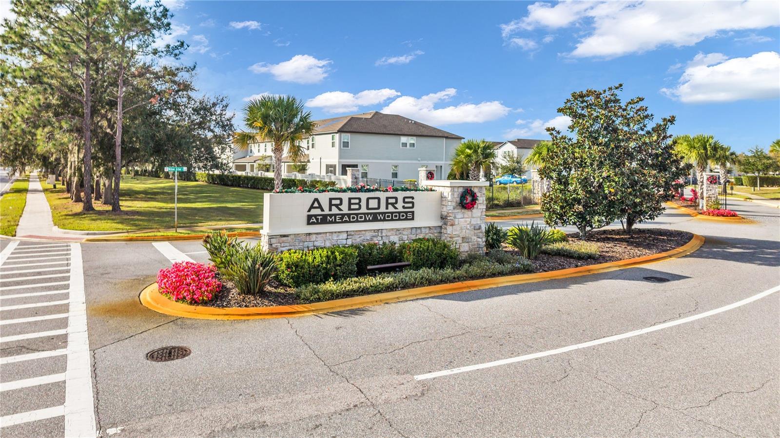 ARBORS/MDW WOODS - Residential