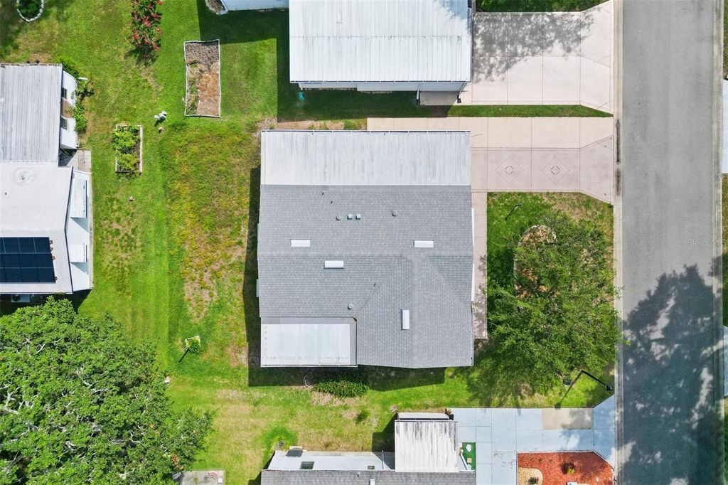 Photo of 1726 Hilton Head Boulevard, Lady Lake, FL 32159 (MLS # G5114051)
