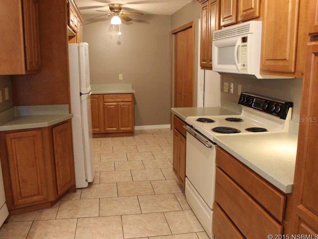 Westgate Condo At Pelican Bay Ph 01A & B Ph 02 & 0 - Residential