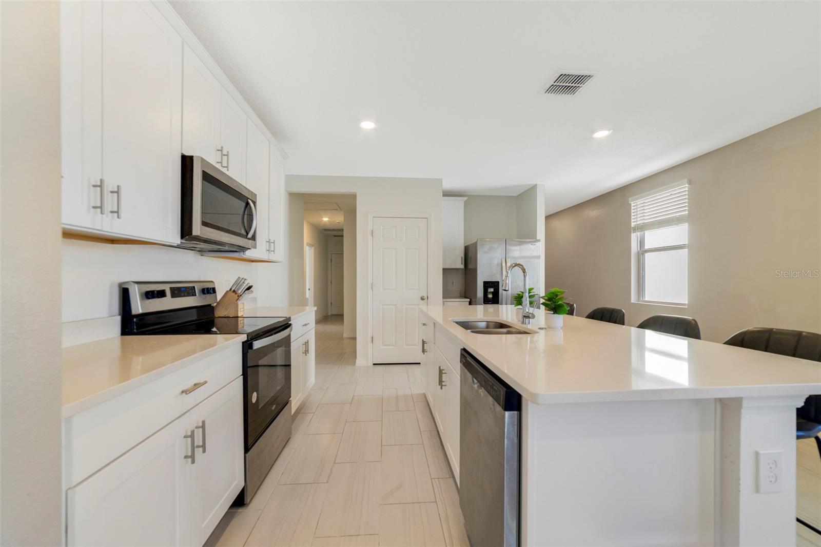 4928 MAINSAIL STREET