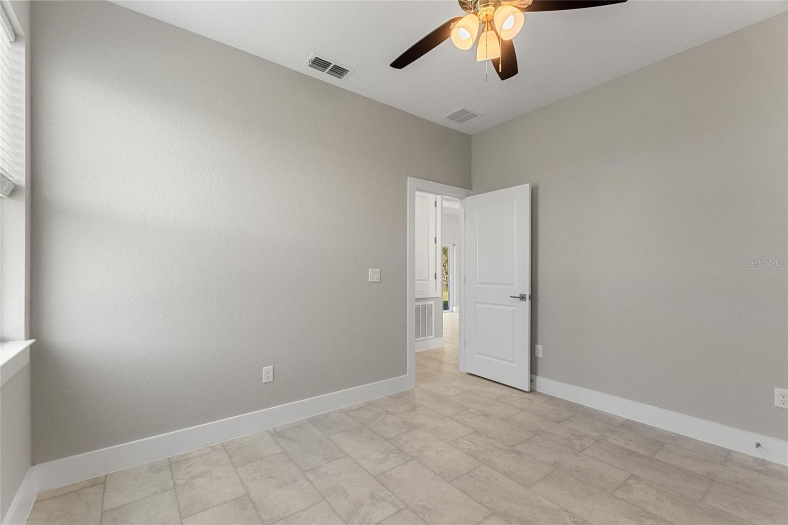 PORT CHARLOTTE SUB 12 - Residential Lease