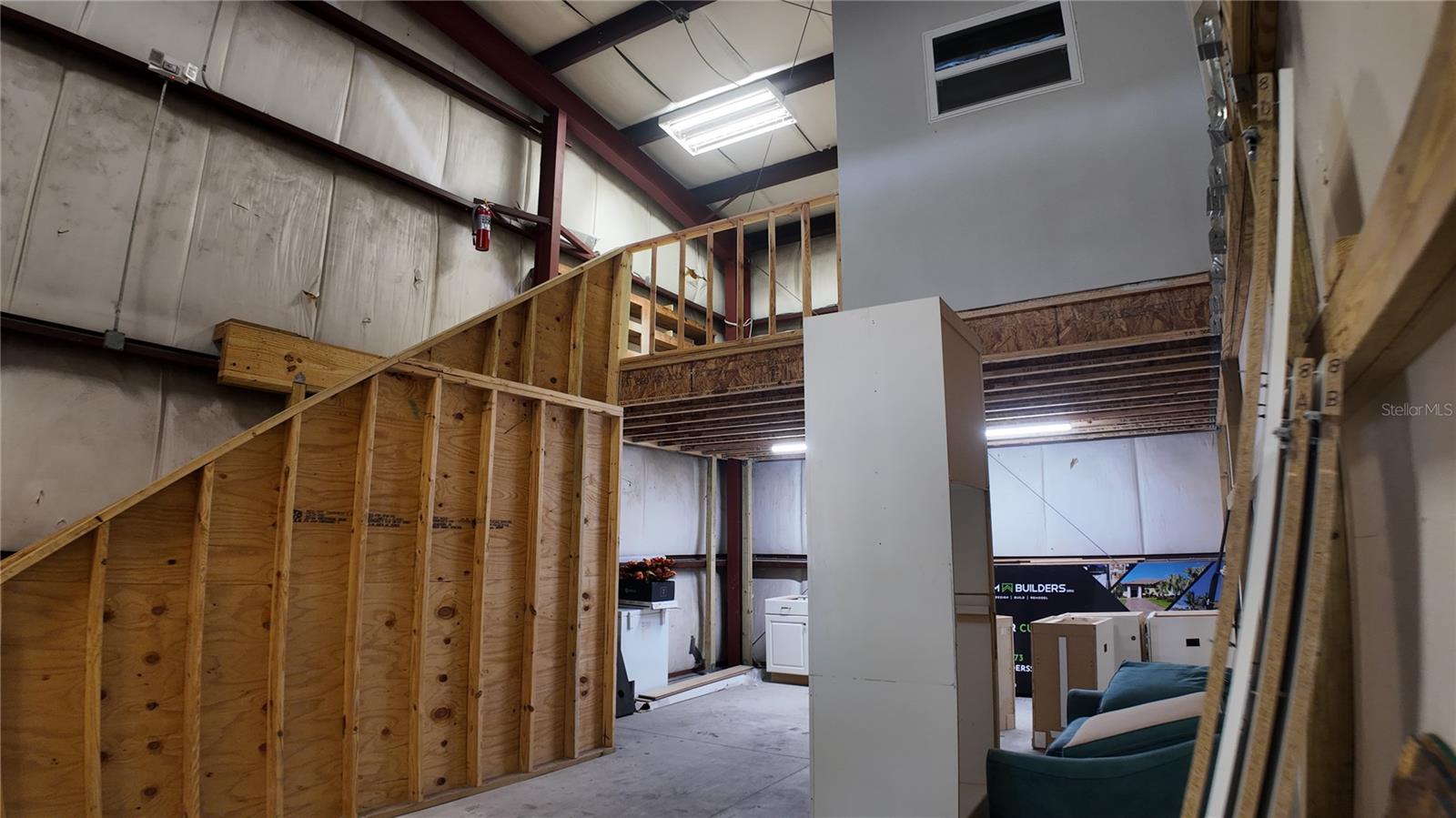 MONTEREY - Commercial Lease