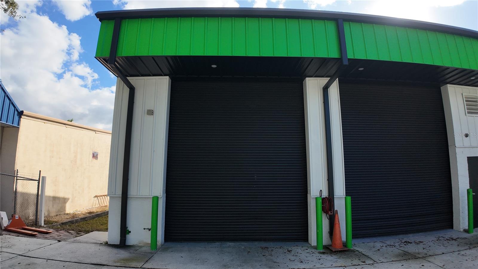 MONTEREY - Commercial Lease