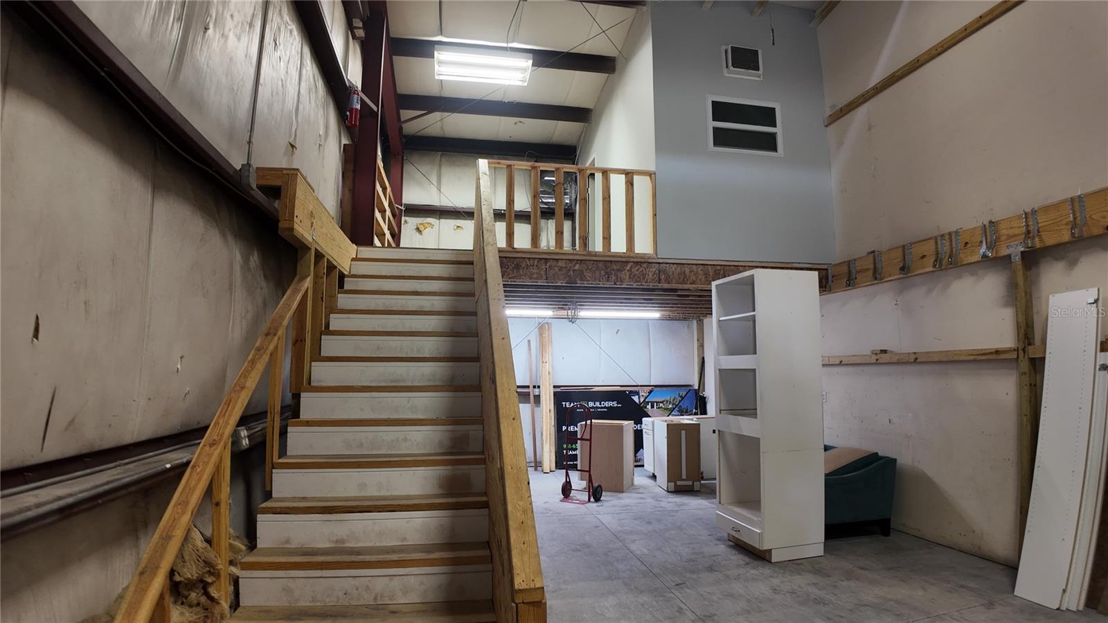 MONTEREY - Commercial Lease