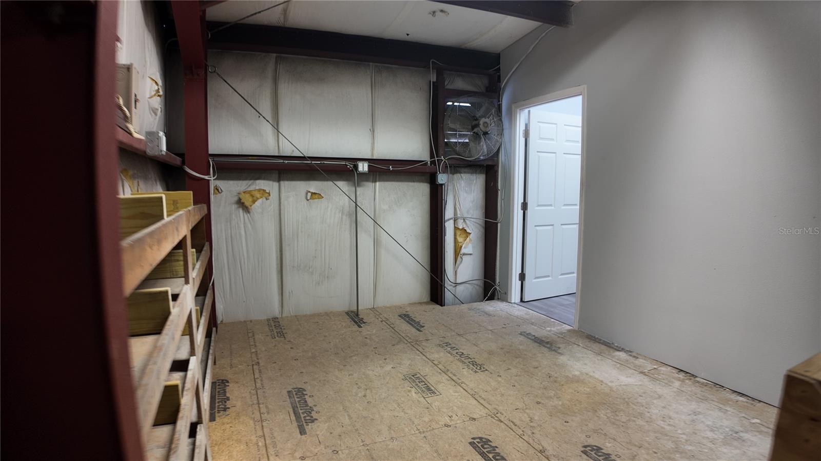 MONTEREY - Commercial Lease