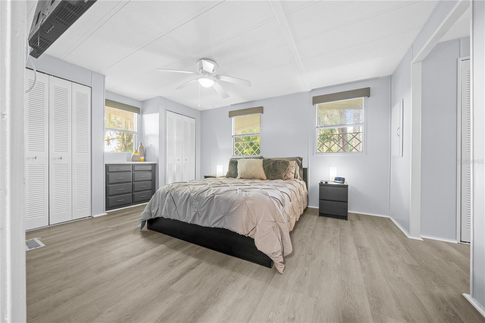 MAGNOLIA MANOR - Residential