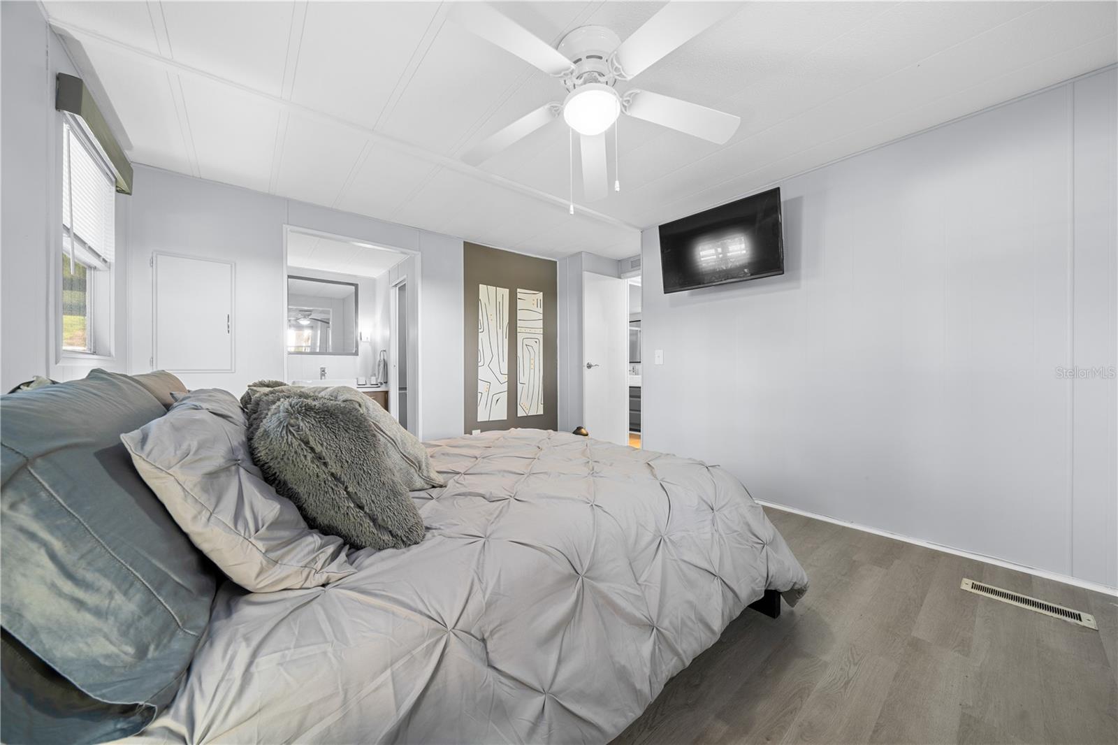 MAGNOLIA MANOR - Residential