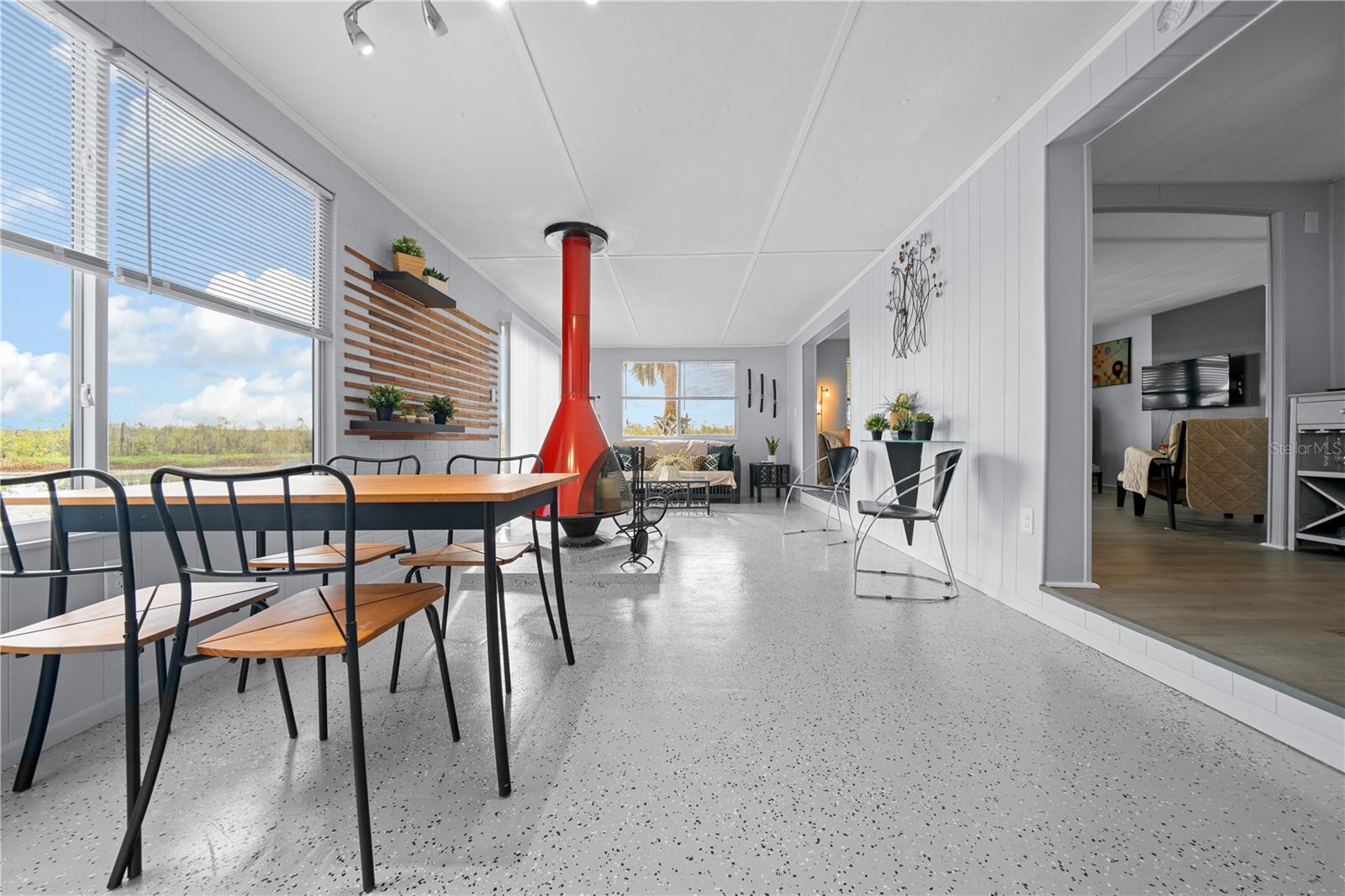 MAGNOLIA MANOR - Residential