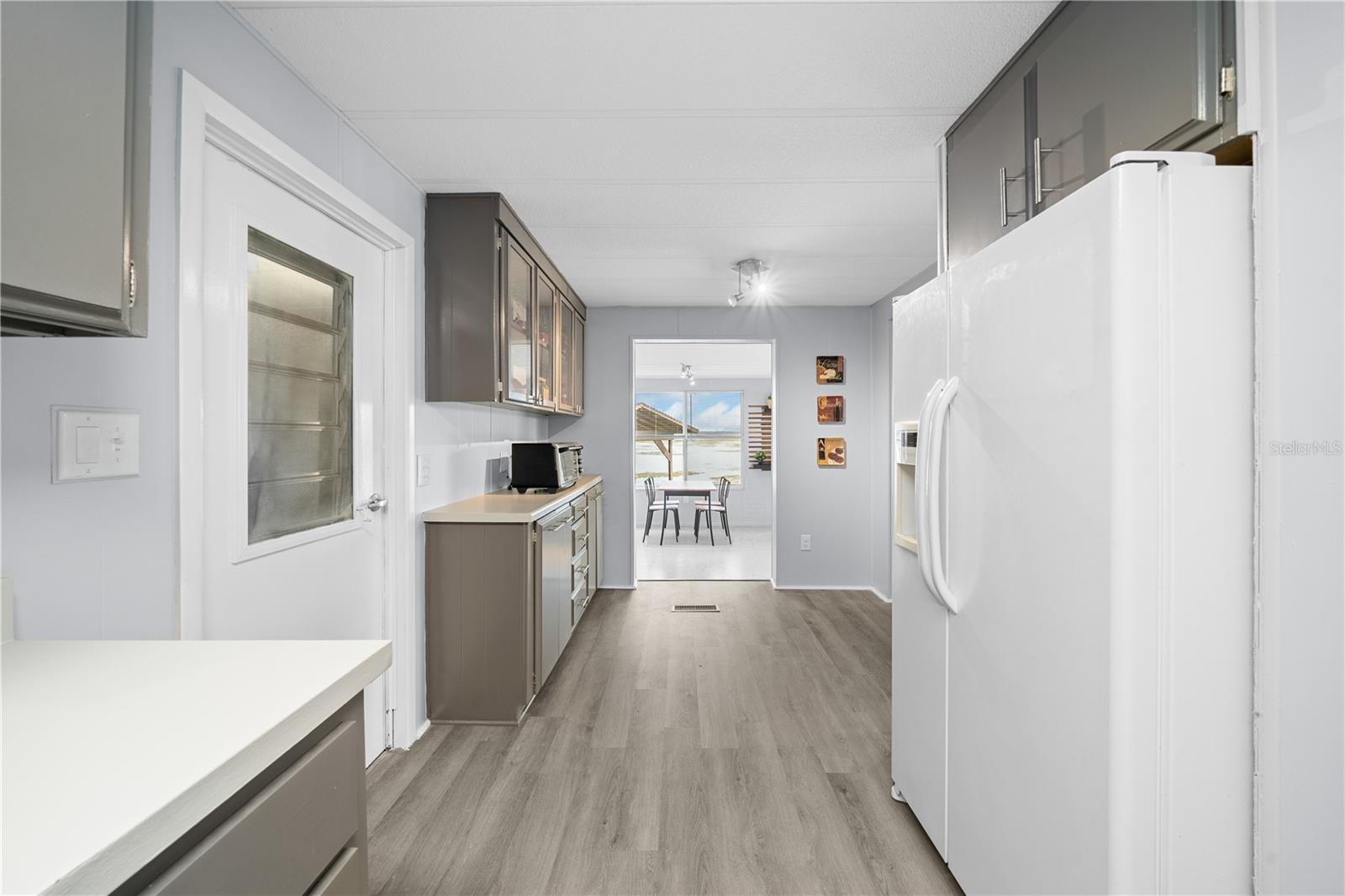 MAGNOLIA MANOR - Residential