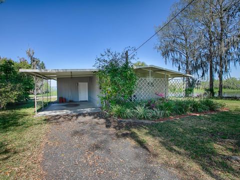 Photo of 426 NW 5th Road, Lake Panasoffkee, FL 33538 (MLS # OM712713)
