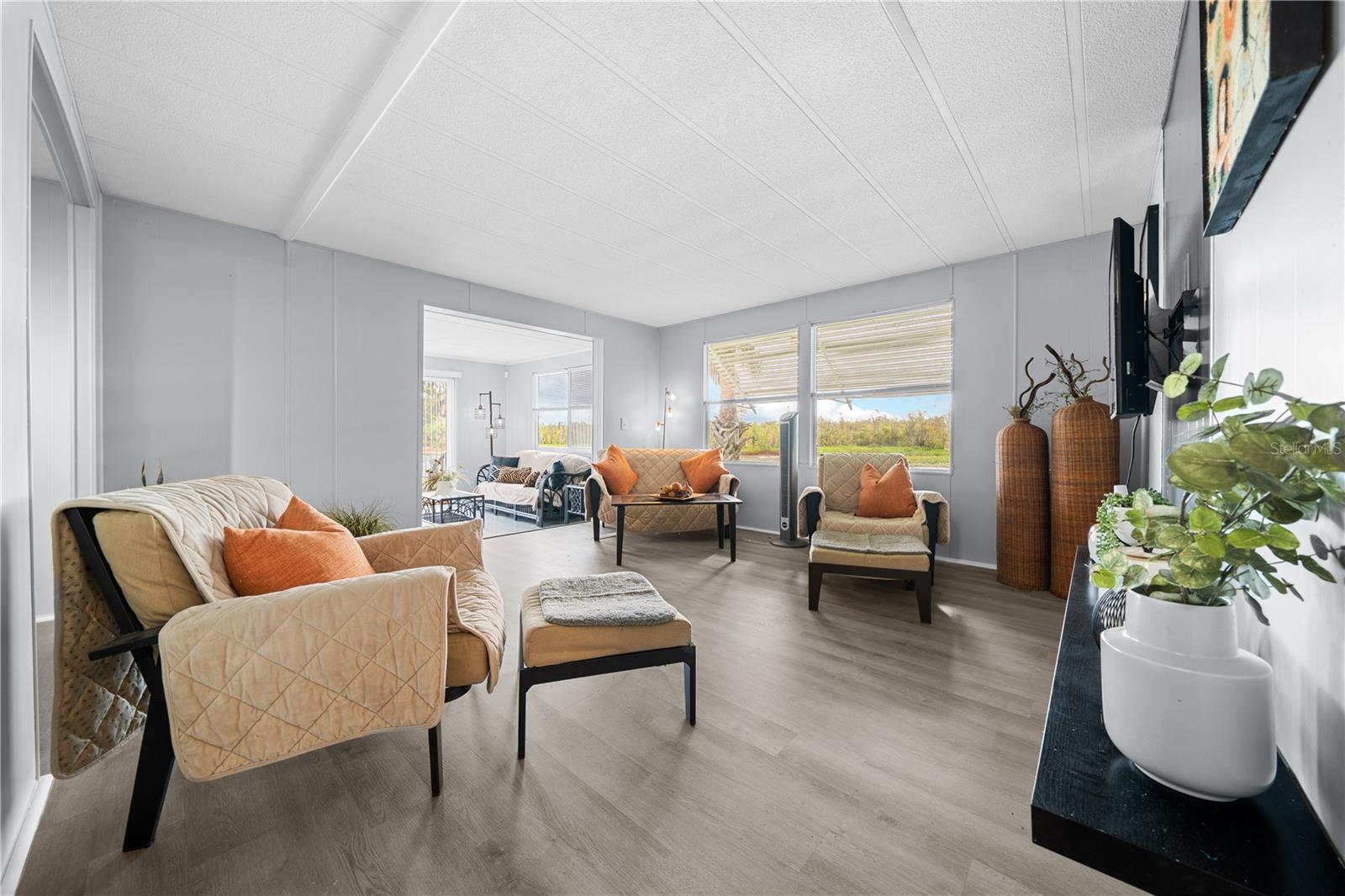 MAGNOLIA MANOR - Residential