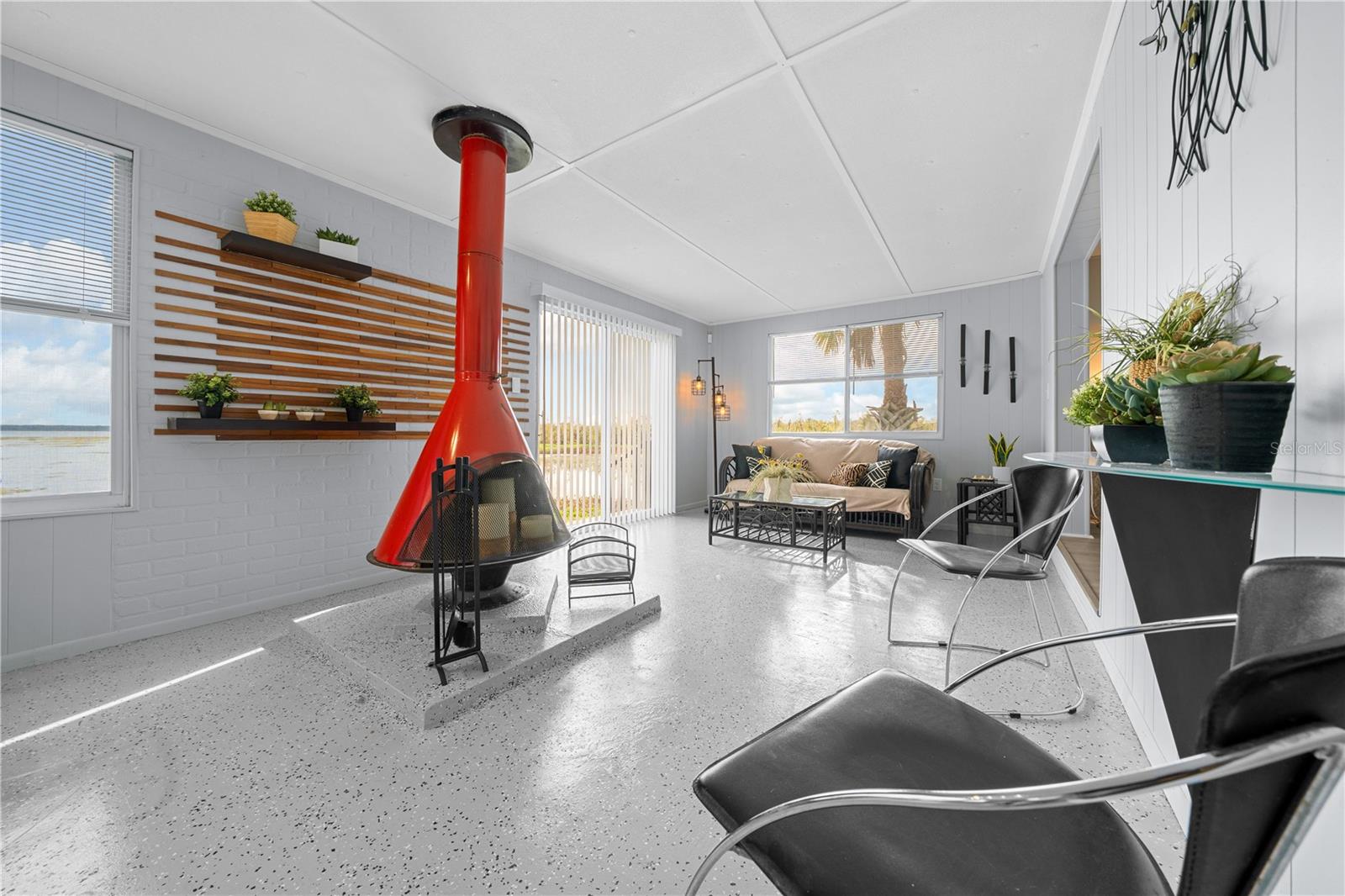 MAGNOLIA MANOR - Residential