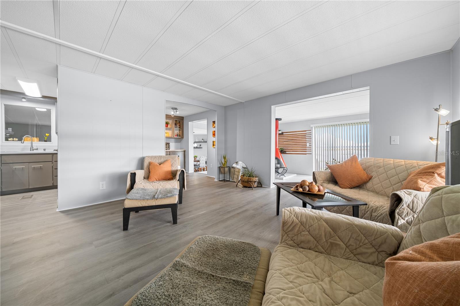 MAGNOLIA MANOR - Residential